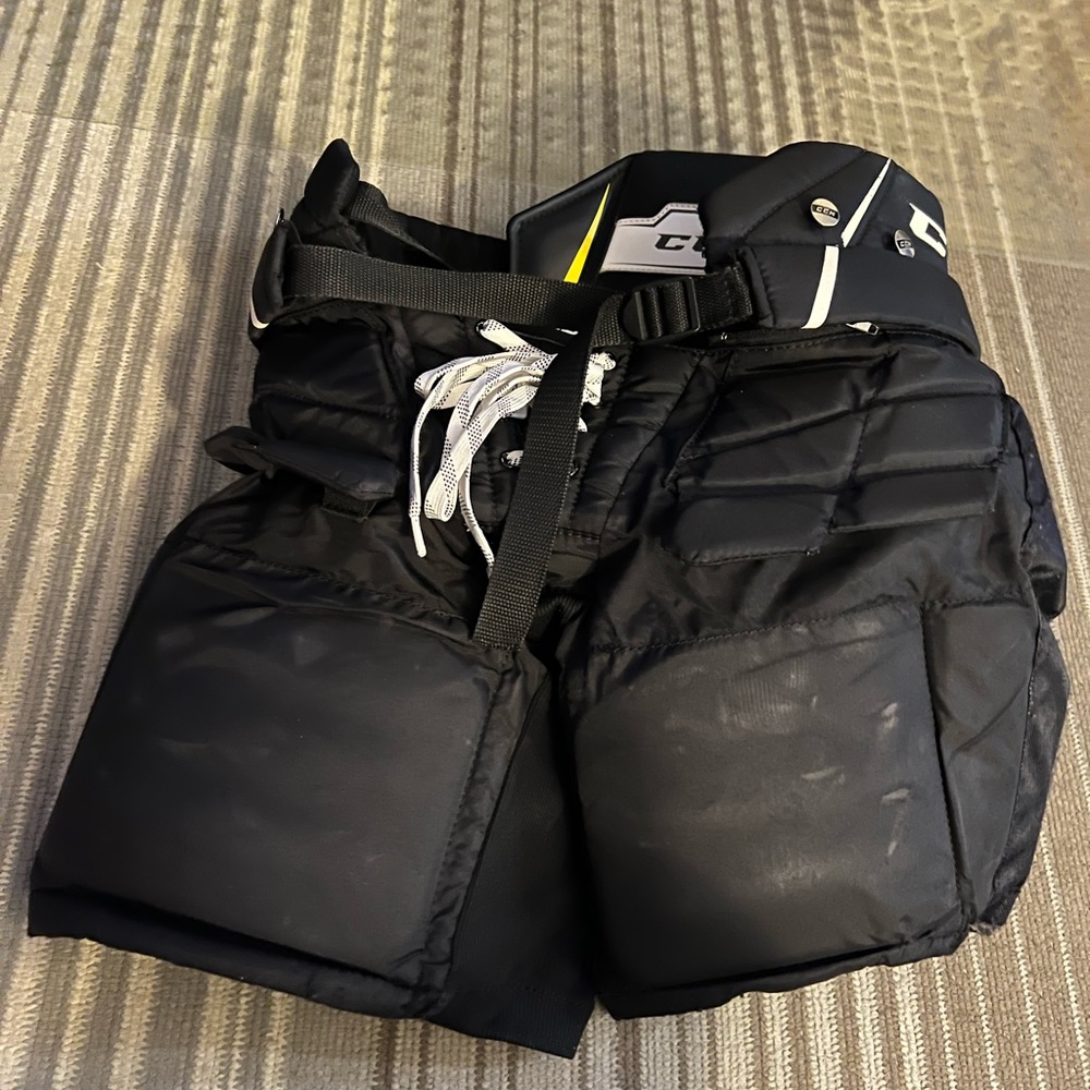 CCM goalie pants Jr M